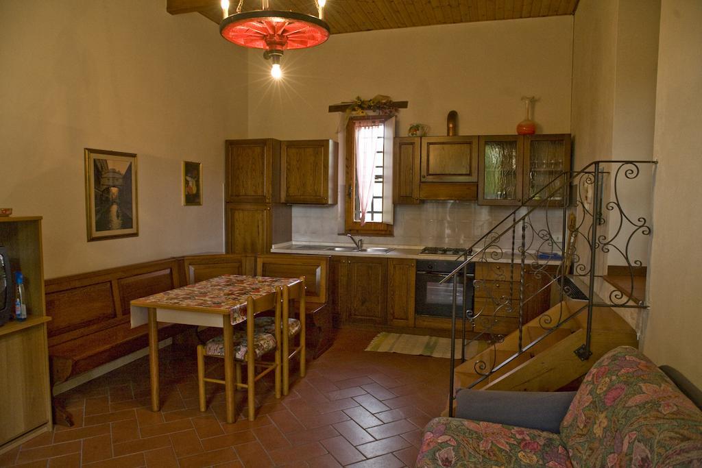 Agriturismo Girasole Gambassi Terme Exterior photo